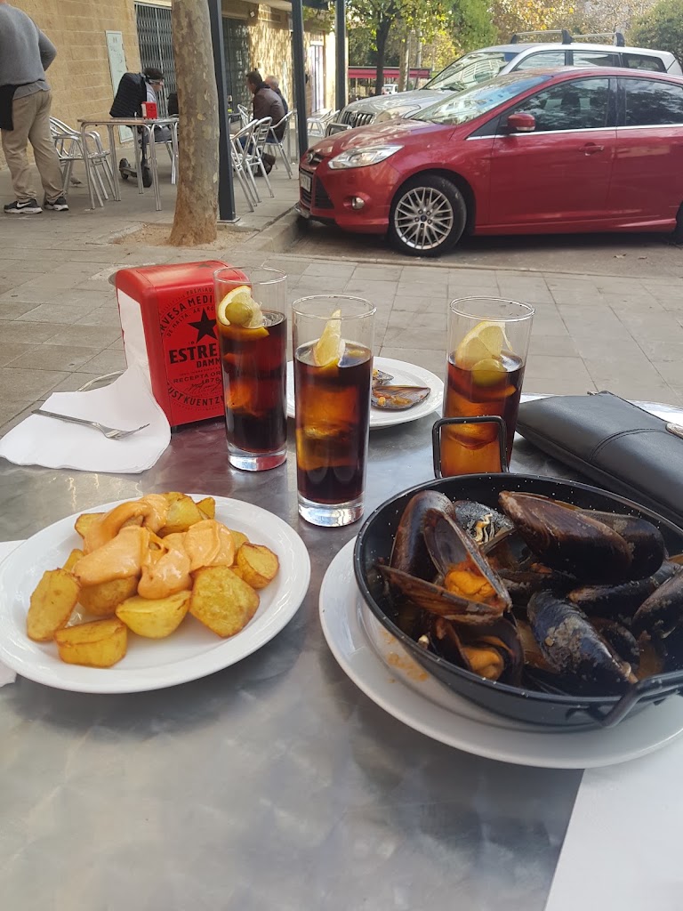 Bar Churreria Ronda — Comida y bebida