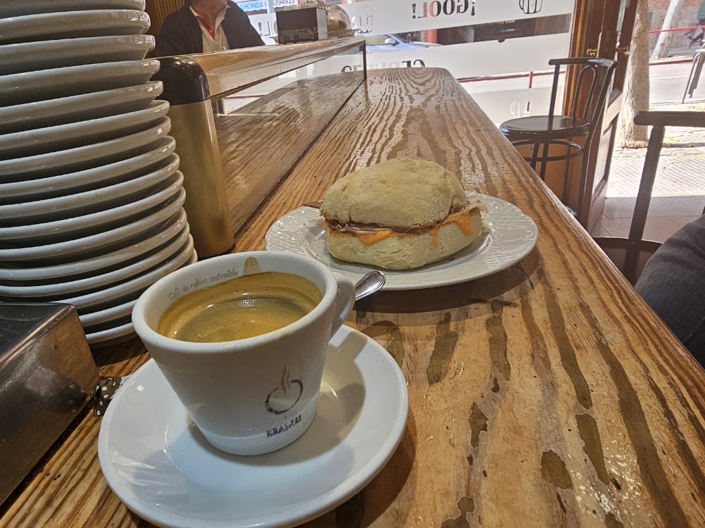 Bar - Cafeteria La Tahona — Cafe