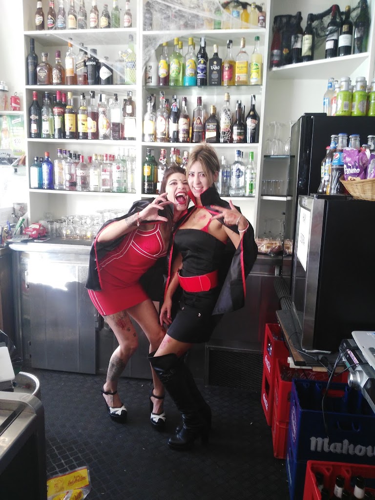 El dollar cafe bar Club motero el dollar — Ambiente