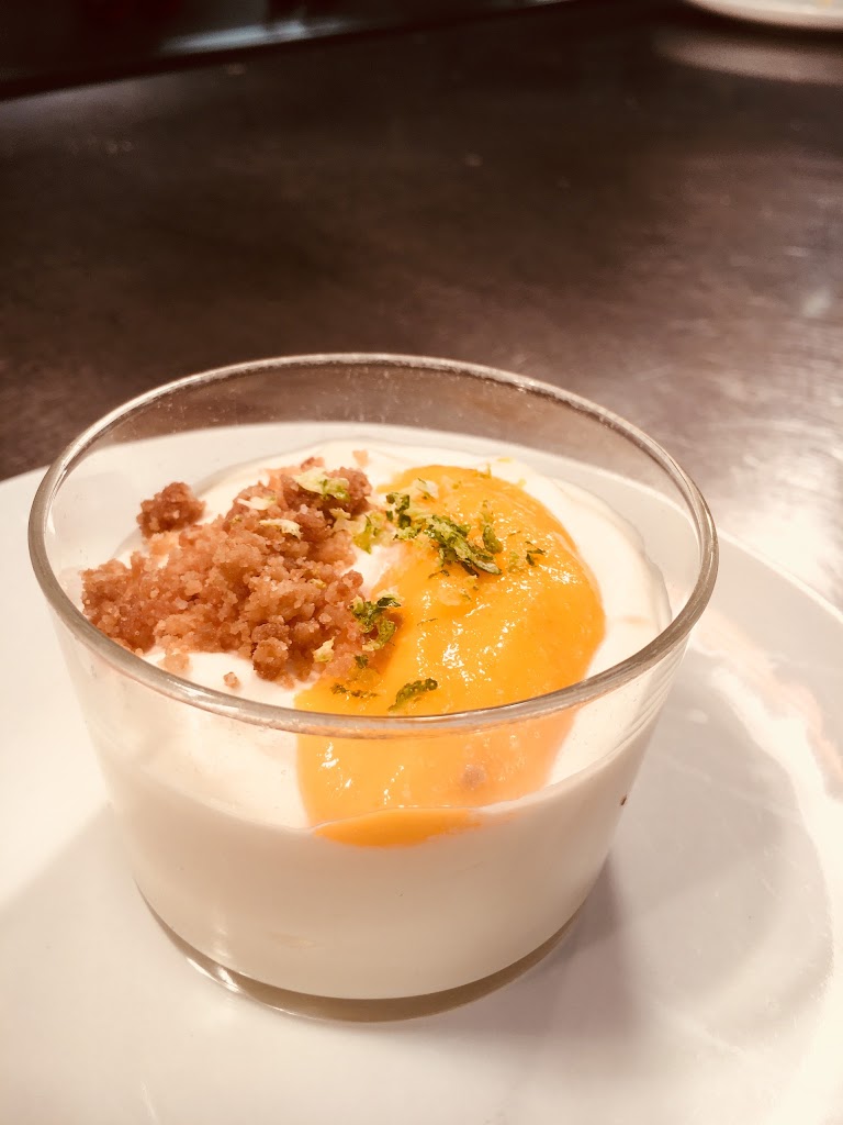 Restaurant Can Llobet — Comida y bebida