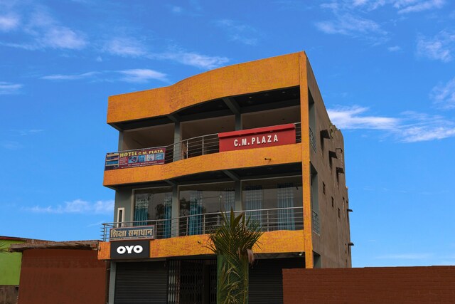 Super Oyo C M Plaza