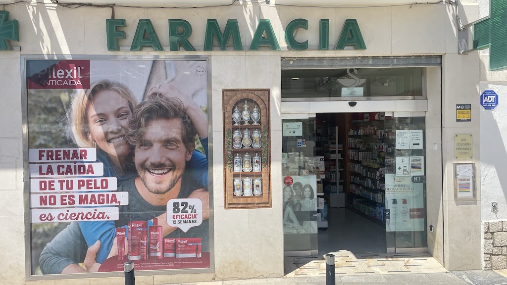 Farmacia La Plaza LDO. CELESTINO FERNANDEZ — Del propietario