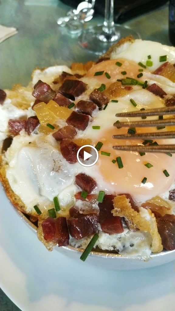 Restaurant Gretta Gogo — Videos