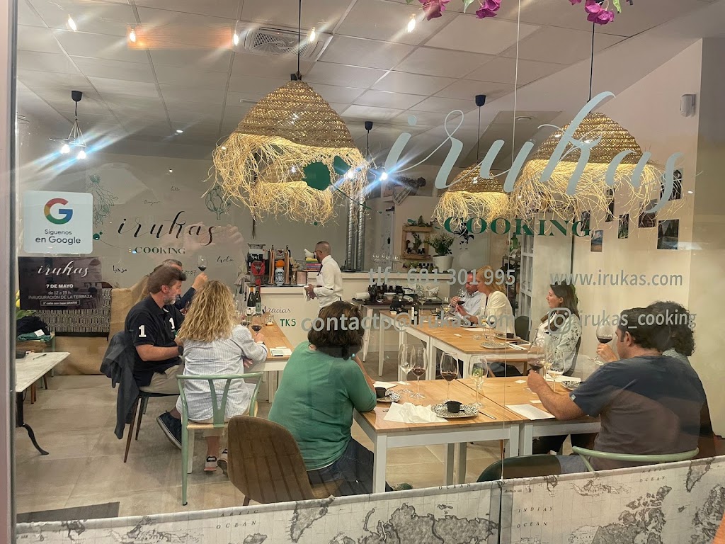 IRUKAS COOKING — Ambiente