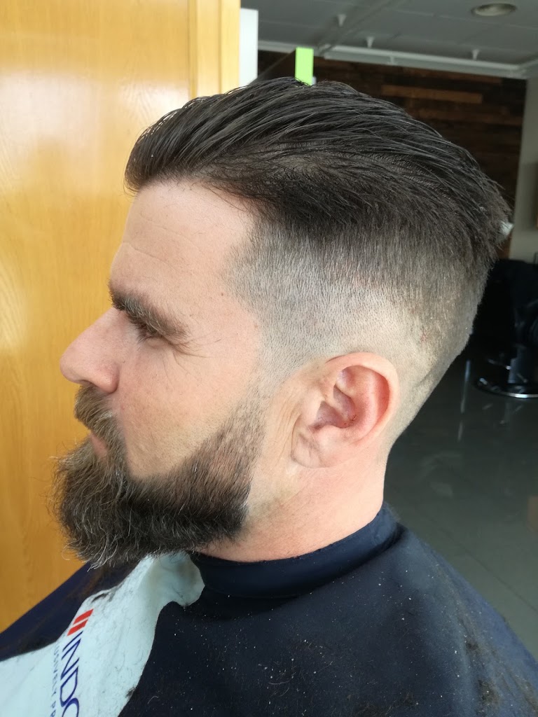 SALON MIGUEL ANGEL — Peinado