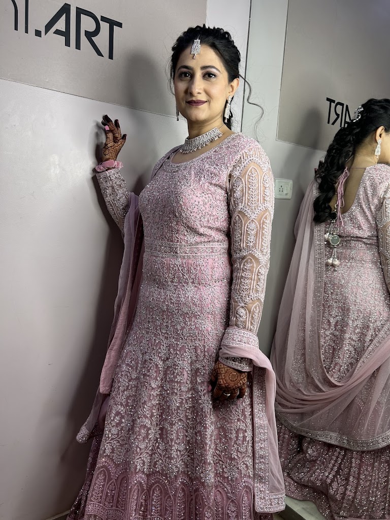 Urvashi Beauty Salon Durg