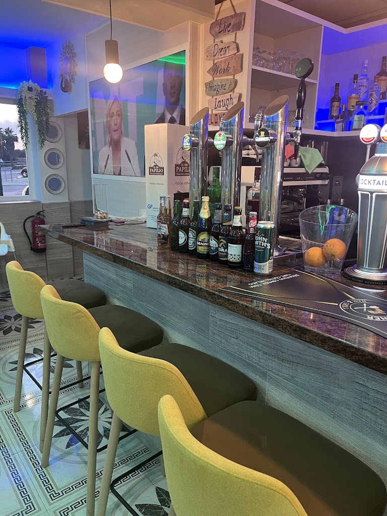 Thecornerbargrill — Ambiente