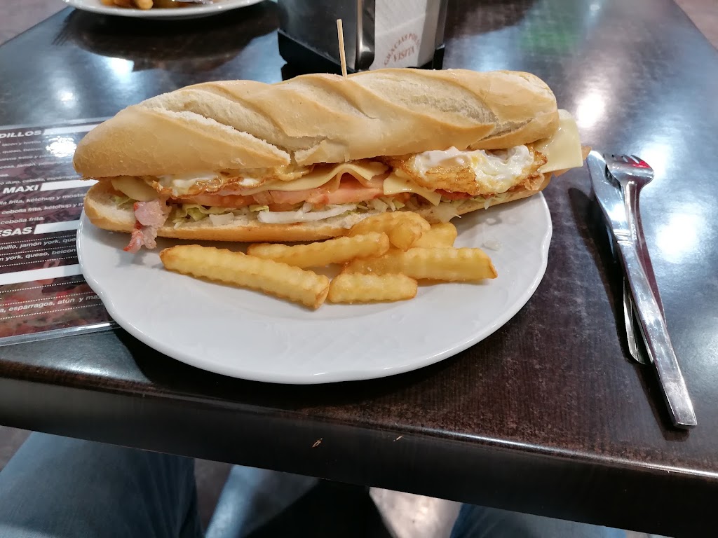 LA POSITIVA BAR — Comida y bebida