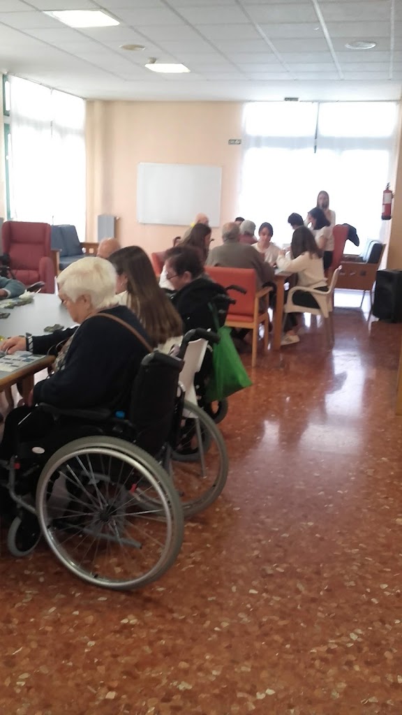 Residencia Personas Mayores Dependientes Puerto Sagunto — De los visitantes