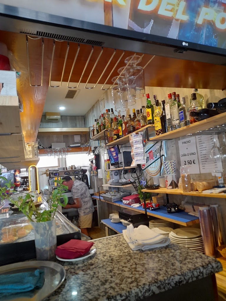 948 98 41 13 — Comida y bebida