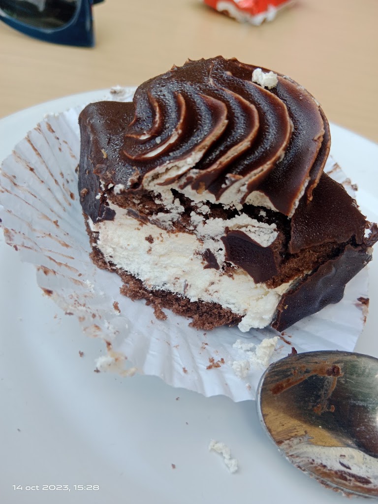 Heladeria Artesanal Agustin Mira — Comida y bebida