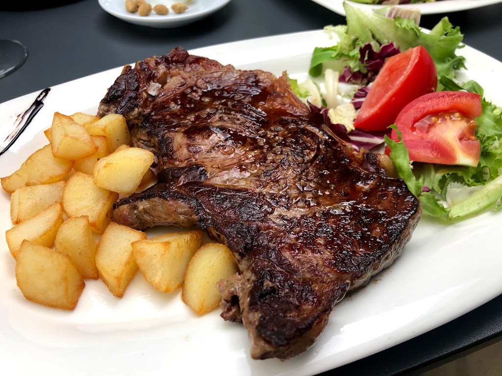 Cafeteria Mercantil Poligon — Comida y bebida