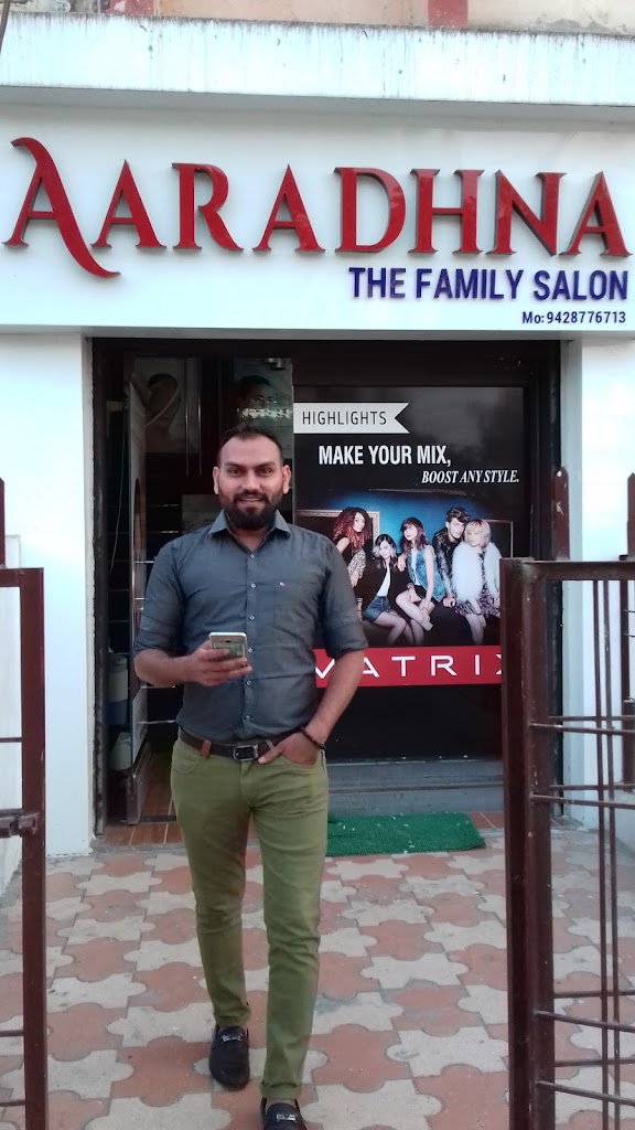 Aaradhna The Family Salon