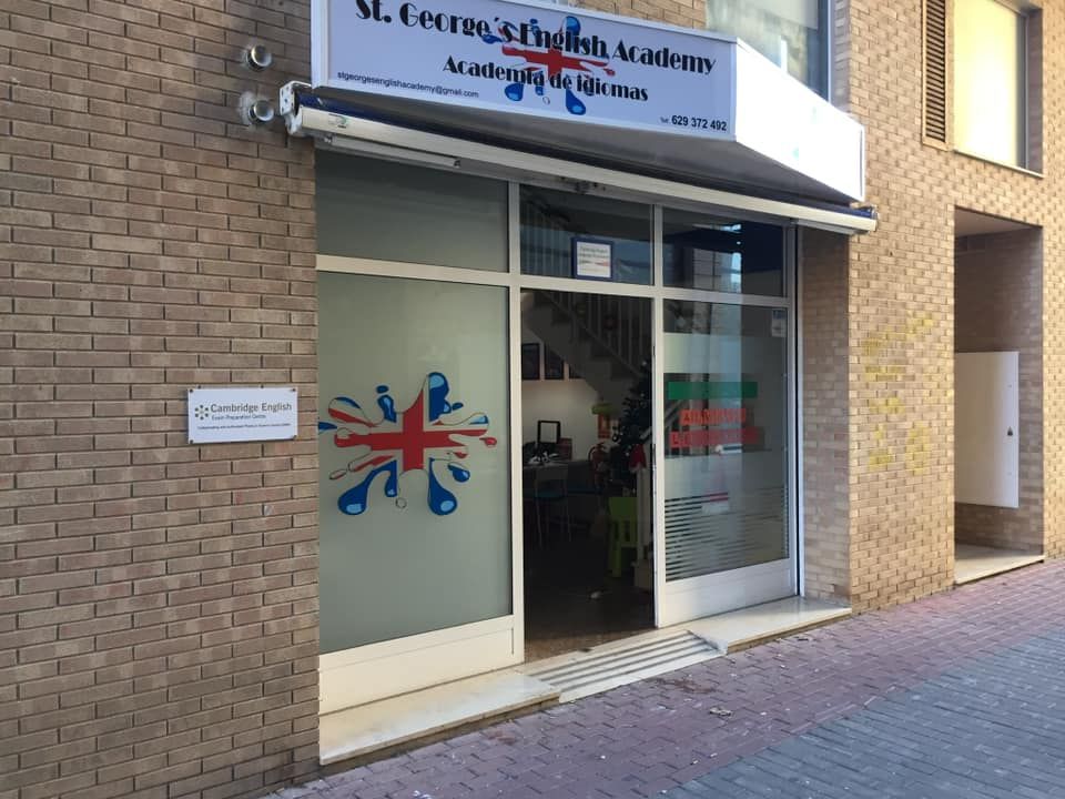 St. George's English Academy — Del propietario