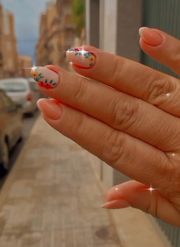 Nails jennyfer alvarez — Manicura