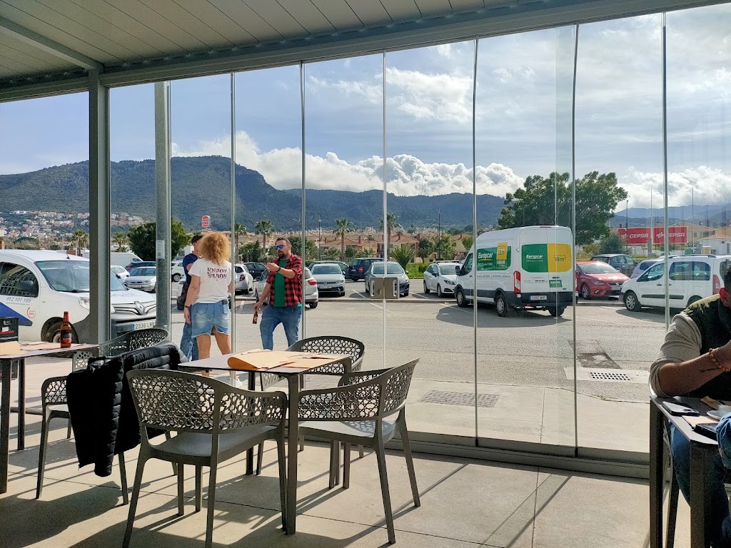 Karu restobar — Ambiente