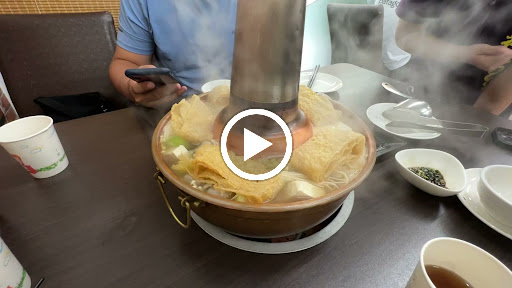 松花江東北酸菜白肉鍋 的照片