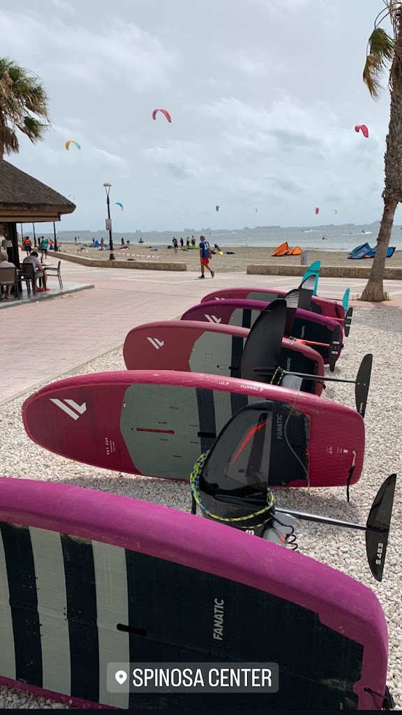 ESCUELA KITESURF & WINGFOIL mar menor
