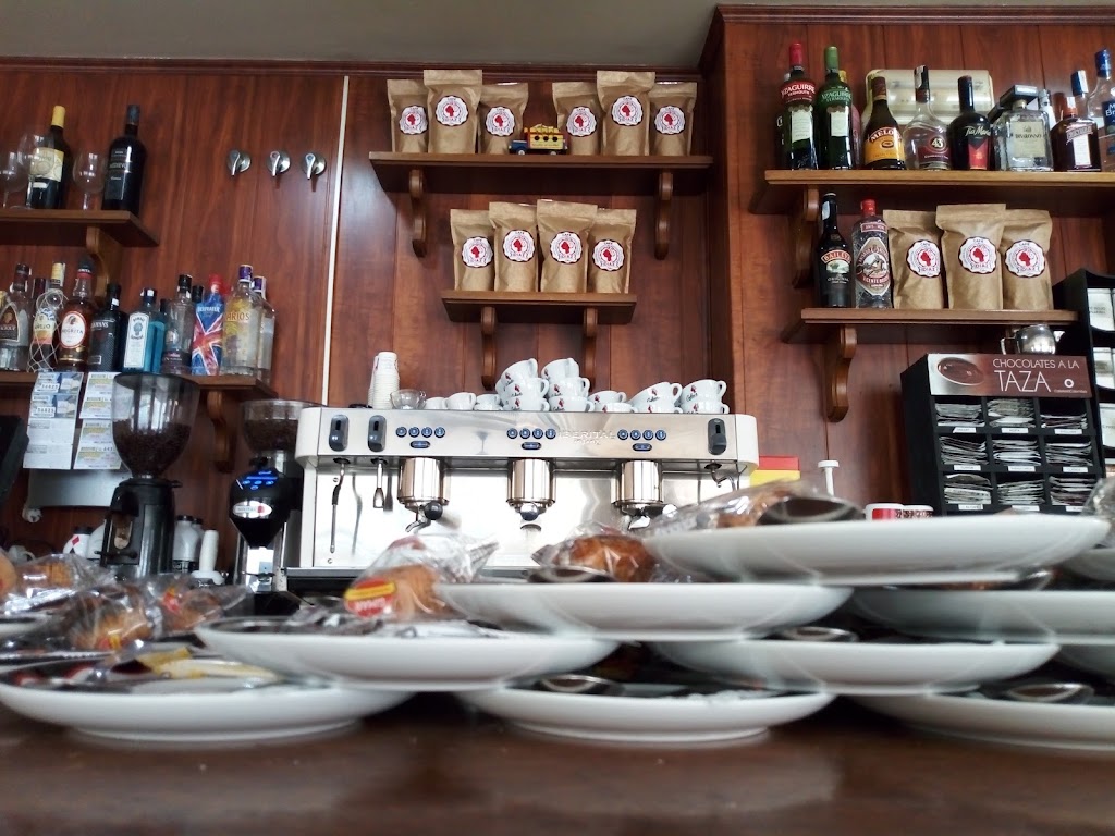 Cafeteria Colombia Baza — Ambiente