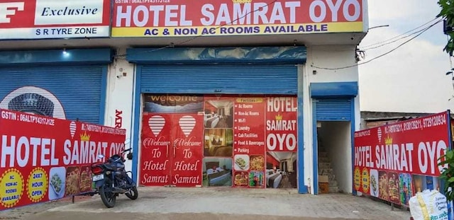 Pop 81348F Hotel Samrat