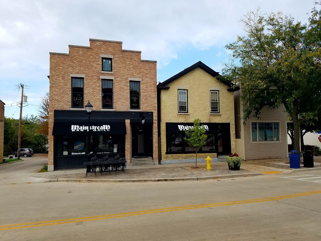  Mainstream Bar and Grill