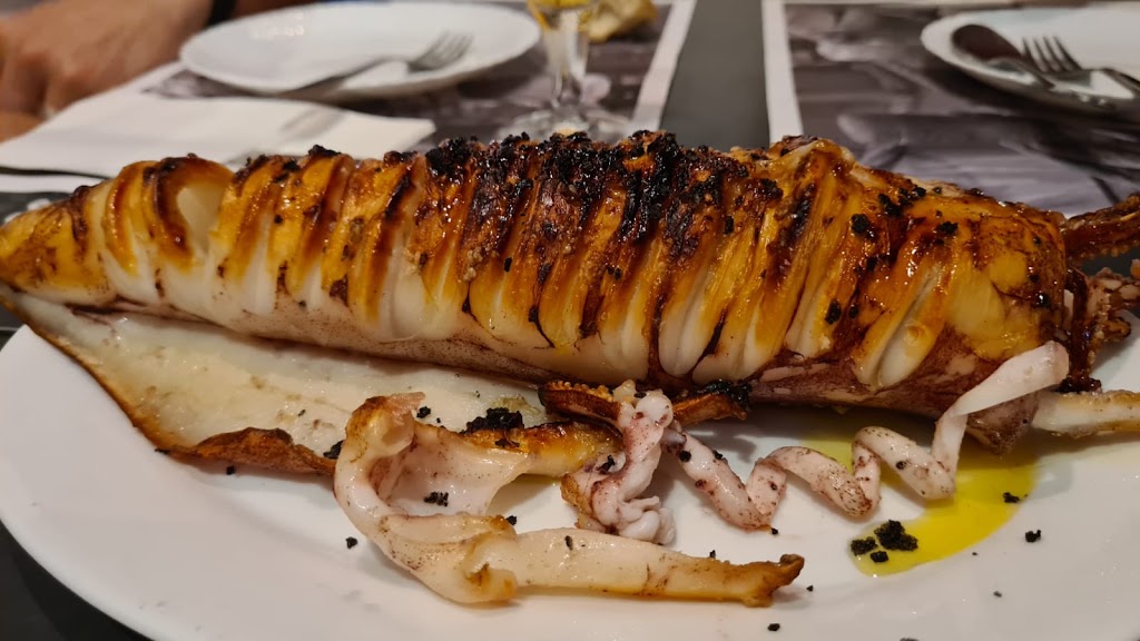 BODEGUITA ALALBA RESTAURANTE — Comida y bebida
