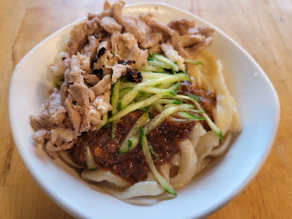 老鄒刀切麵 大安美食 餐廳 小吃 麵食 牛肉麵 豬腳 的照片