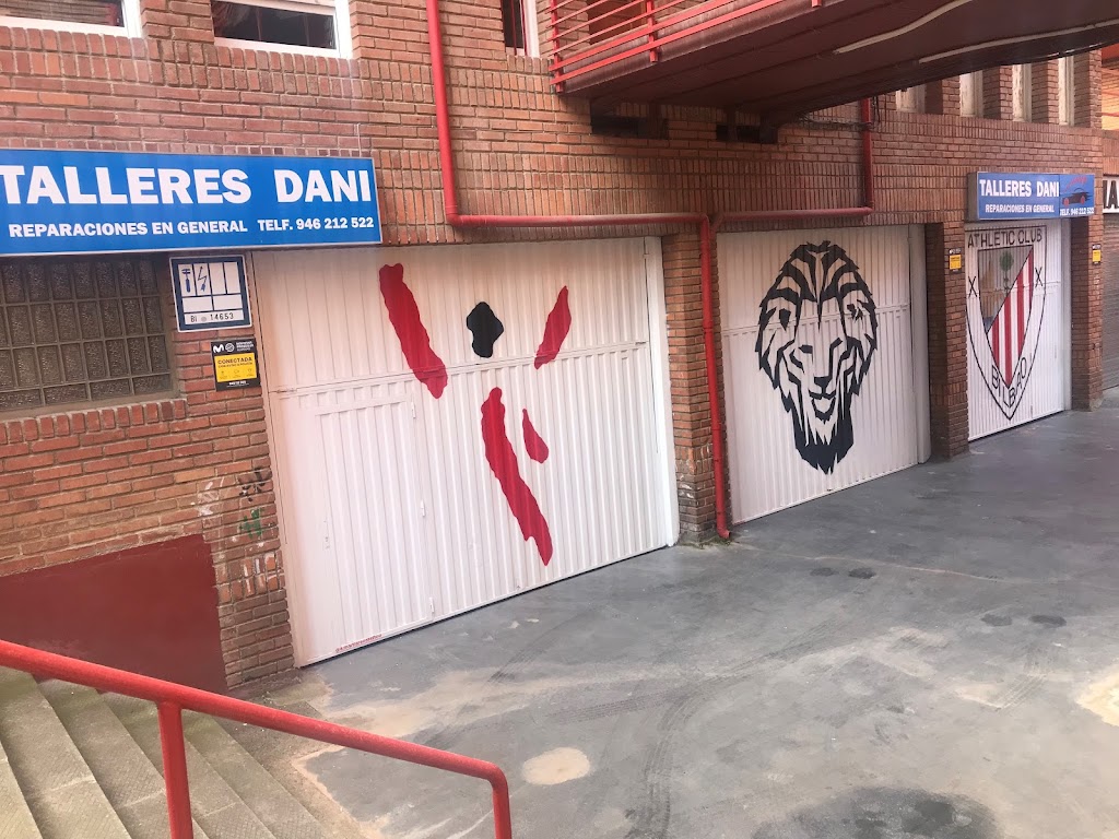 Talleres Dani — Exterior