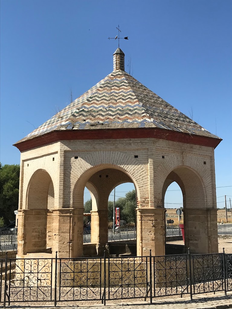 Fuente de Los 8 Canos