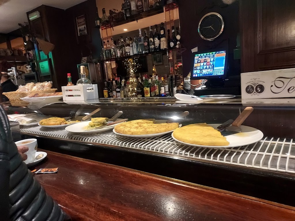 Club de Billar Cafeteria ROBI — Ambiente