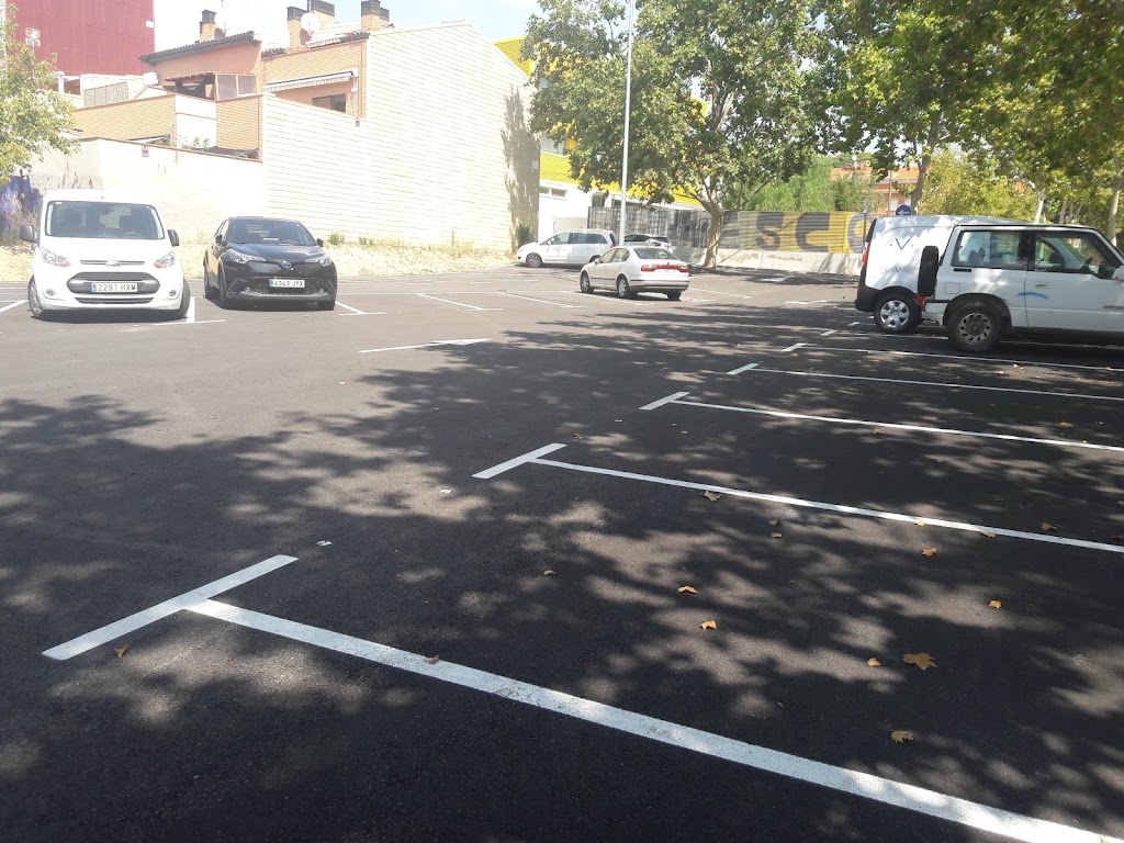 Aparcamiento Escola Teresa Altet