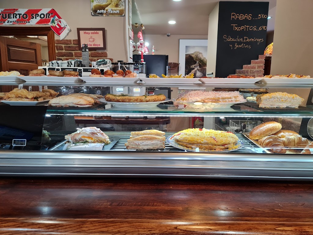 Restaurante retuerto — Ambiente