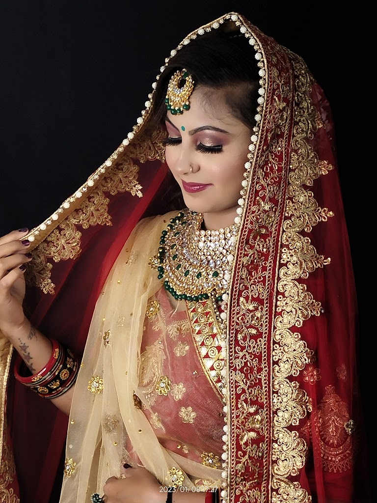 Navya Beauty Studio Profeshanal Mekeup Artist