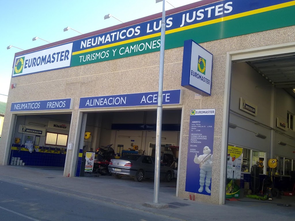 Euromaster Alcaniz Neumaticos Luis Justes — Exterior