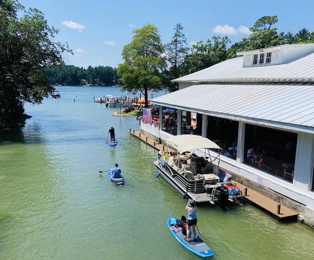  The Indian Crossing Waterfront Restaurant & Bar