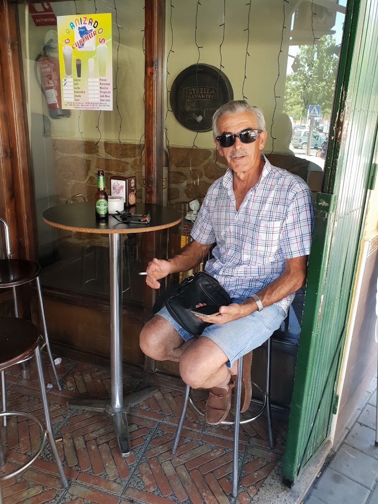 Cafeteria J&M — Del propietario