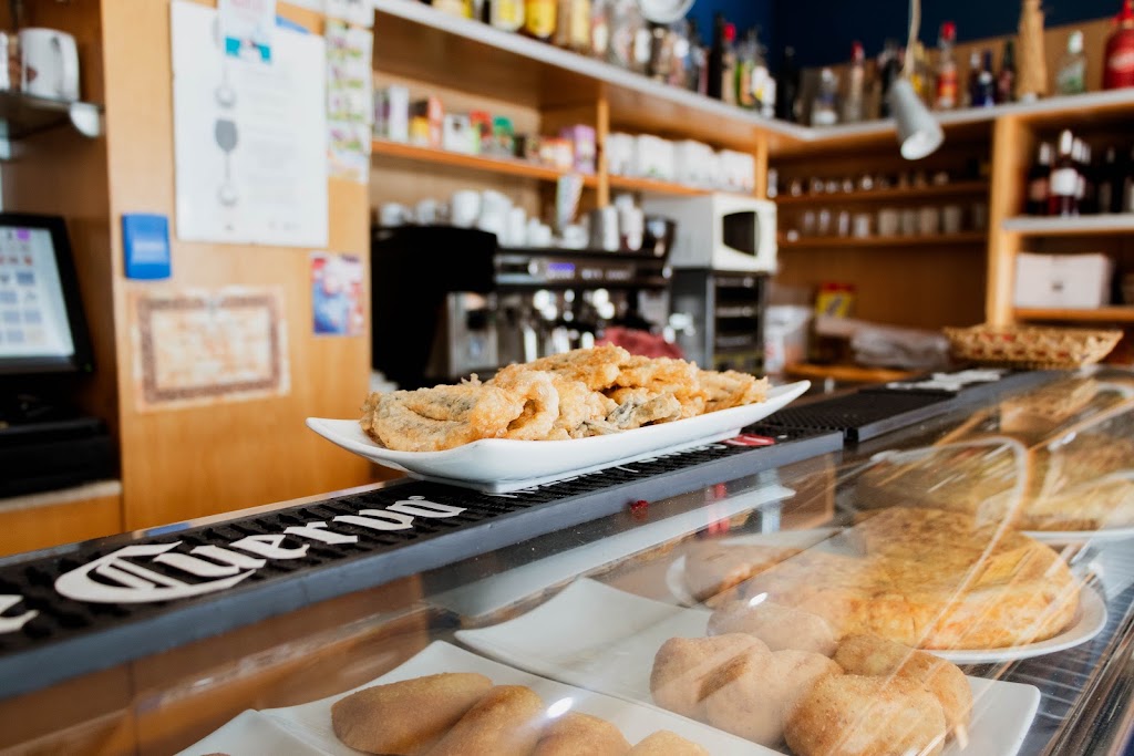 Bar Restaurante B5 Calahorra — Comida y bebida