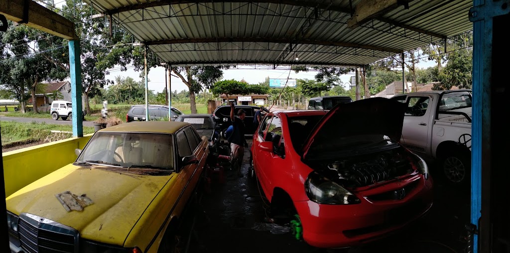 BENGKEL MOBIL VIA ONE