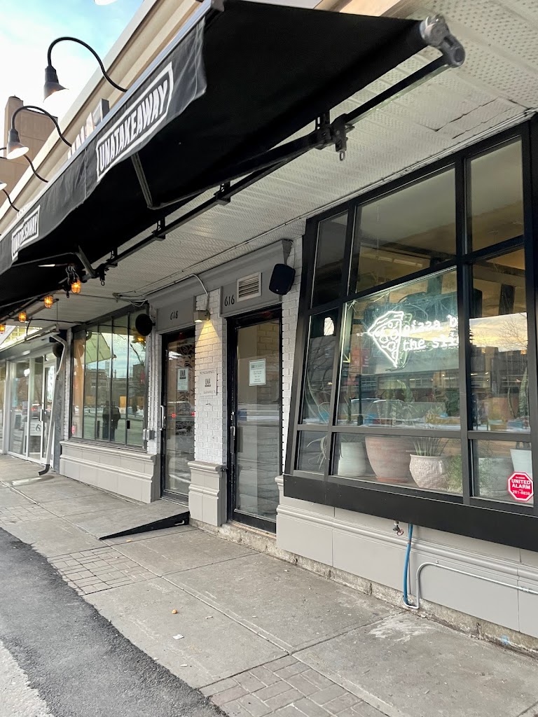 Pizza restaurant in Calgary