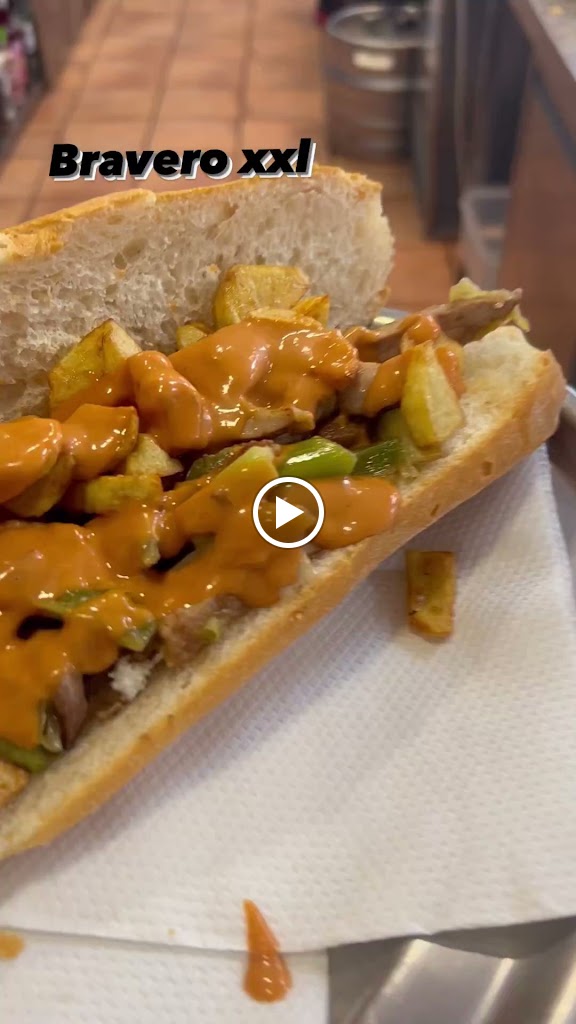 Restaurante La Clandestina 747 — Videos