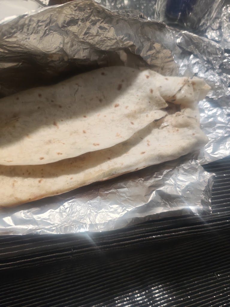 Golden Kebab Ecija — Comida y bebida