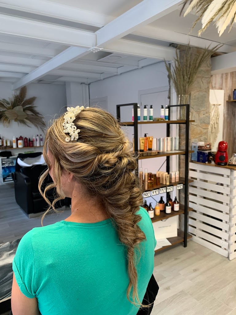 PRIVEE SALOON peluqueria y estetica