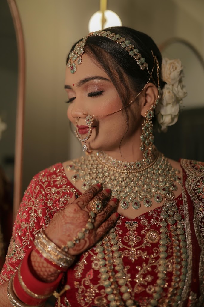 Subiks Beauty Parlour