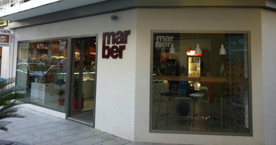 Horno Panaderia Marber — Vitrina