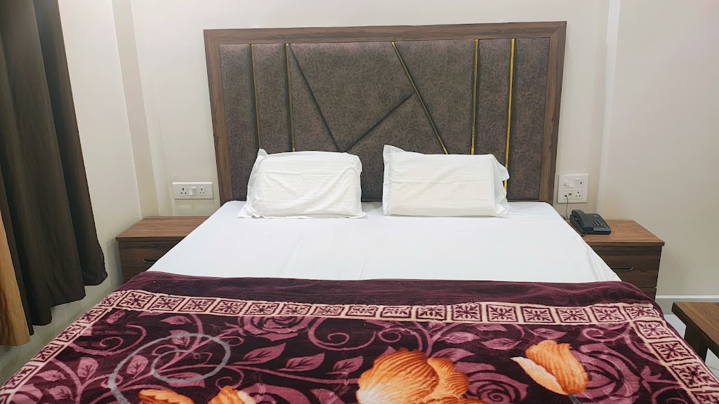 R B Hotel