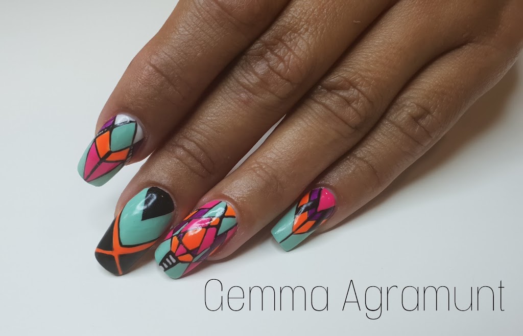Moon by Gemma — Del propietario