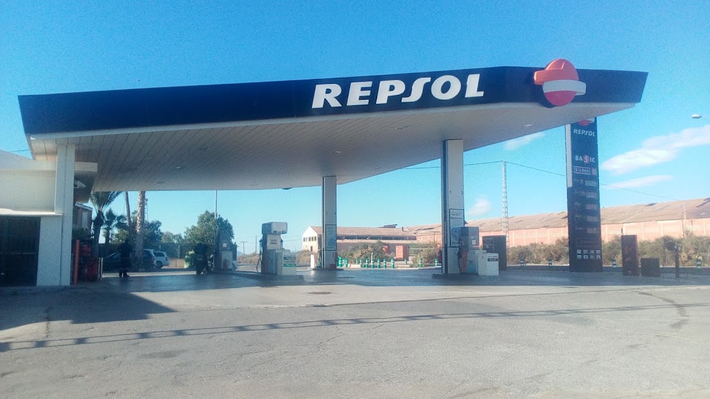 Estacion de Servicio Repsol — Exterior