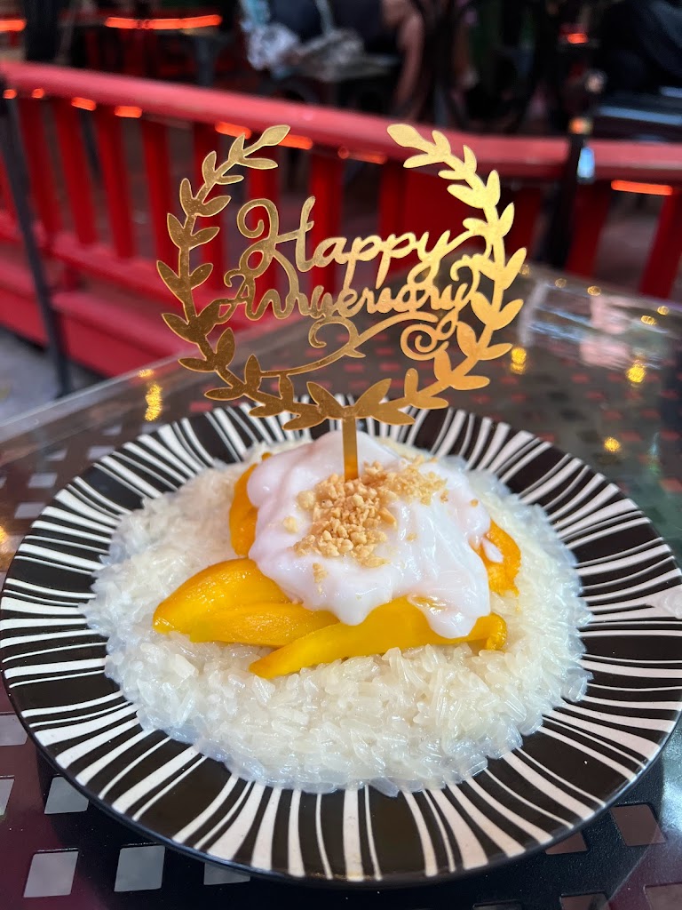 Olay's Thai Lao Cuisine