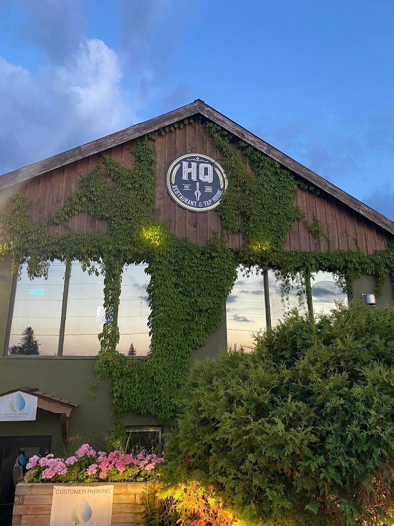 HQ Restaurant and Tap House