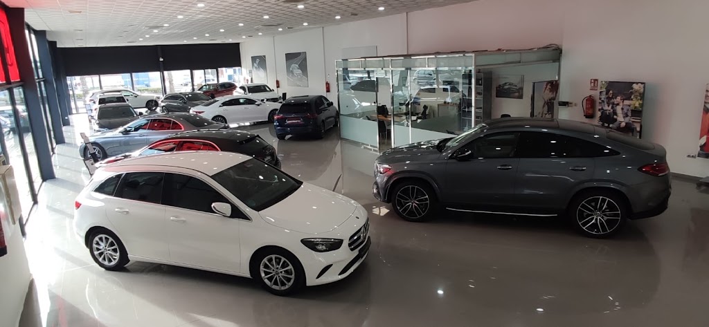 Mercedes-Benz Saveres Roquetas de Mar — Hatchback